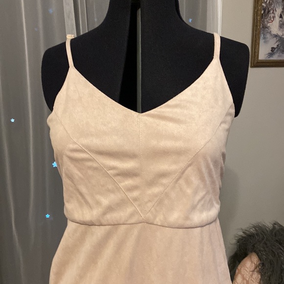 Blush Pink Dress - Picture 2 of 6